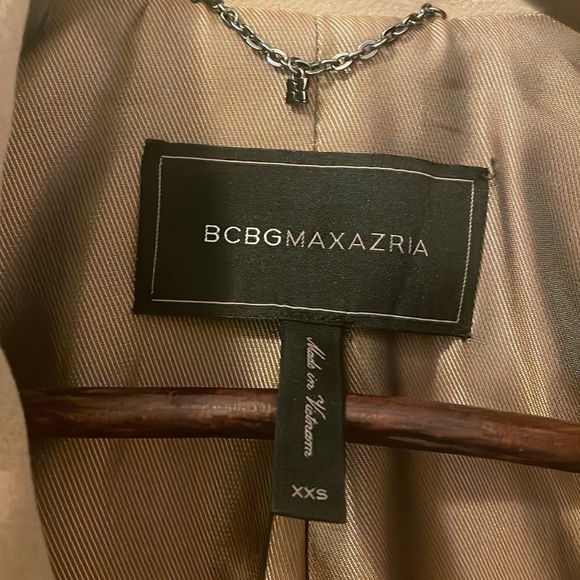 Big sale for jacket, sweaters. All in good condition, cool style - Picture 2 of 13